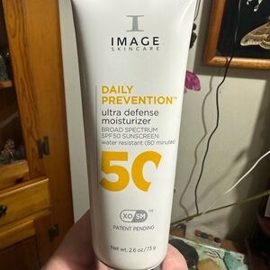 White Suncare Moisturizer SPF 50